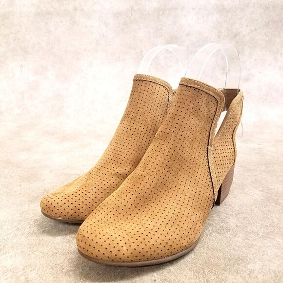 Justice Womens   Size 5 Tan  Perforated Block Heel Ankle Boot Back Cut Booties - Picture 3 of 11